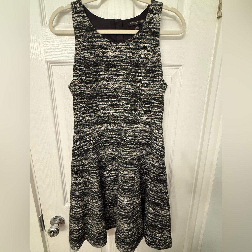 Banana Republic Monochrome Textured Dress